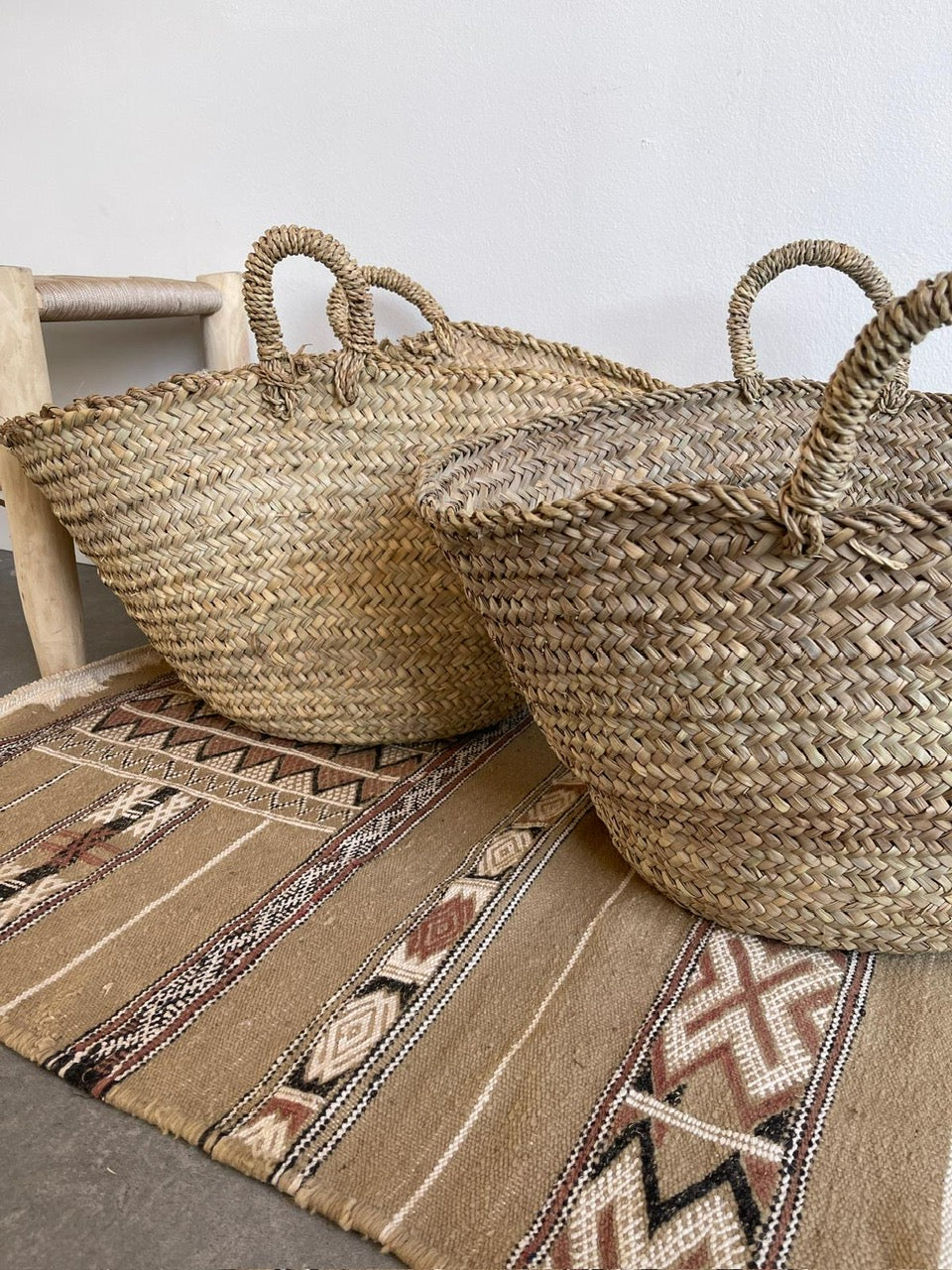 Panier en palmes tressées