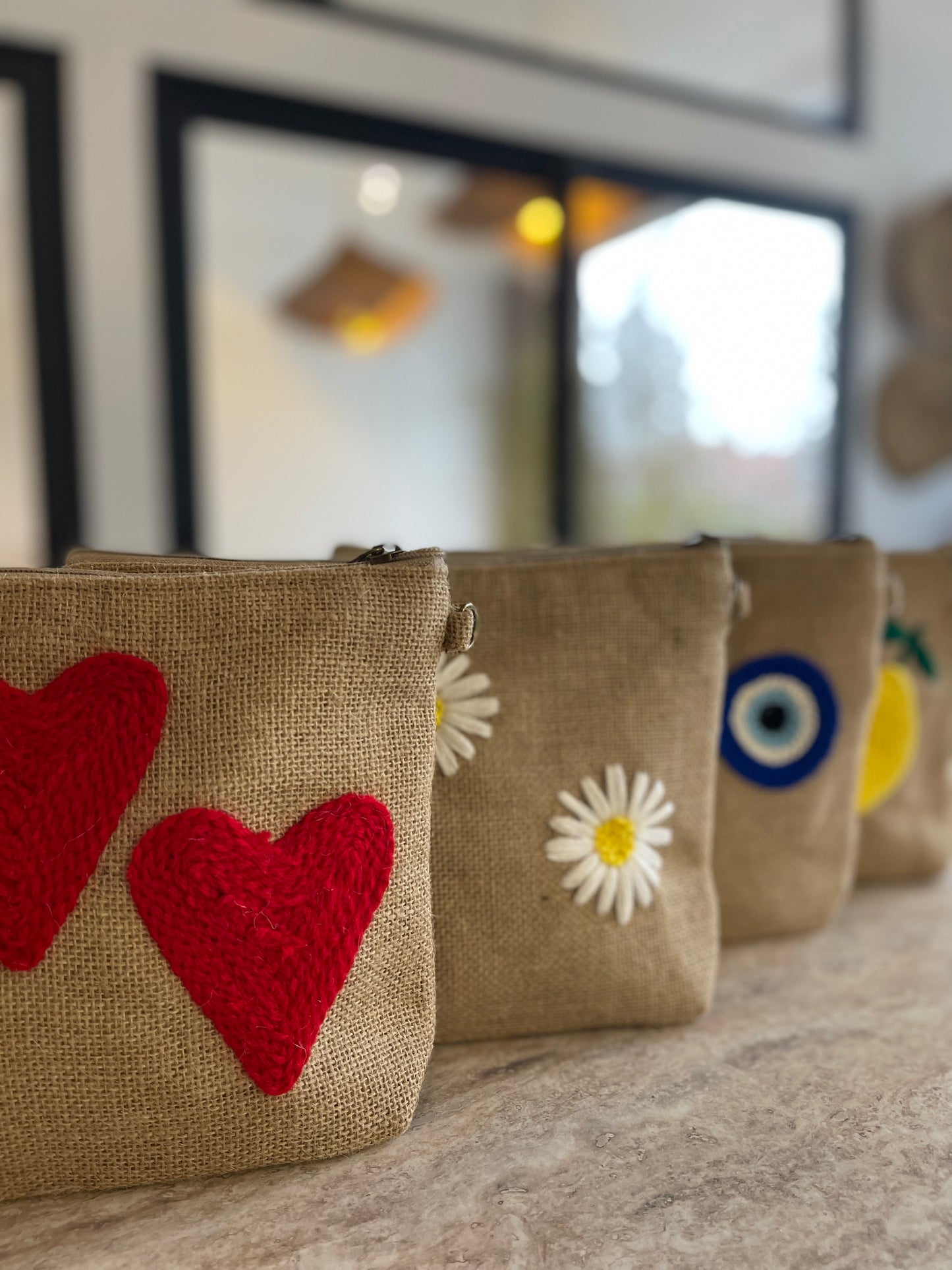 Trousse en Toile de Jute a Motifs