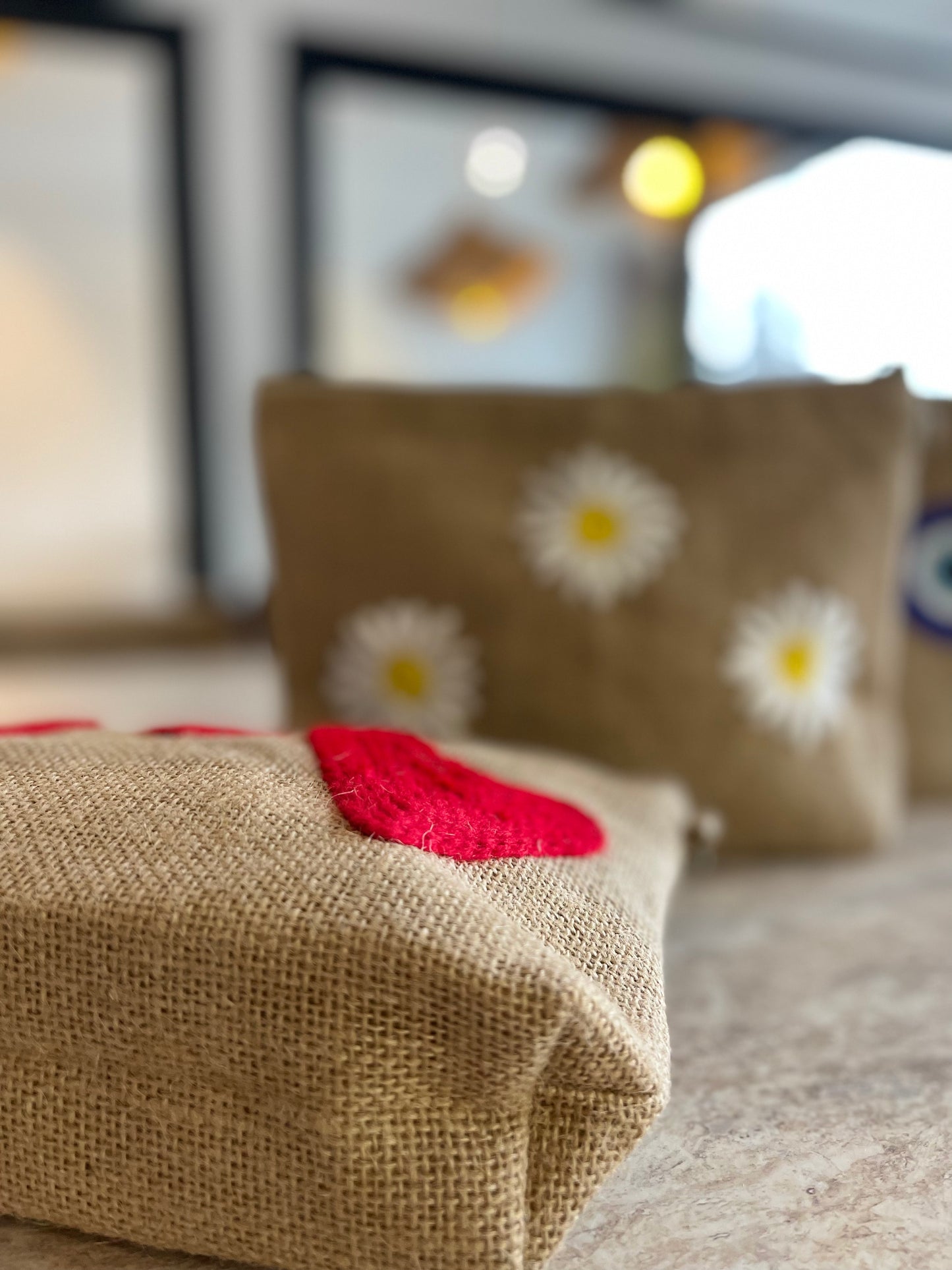 Trousse en Toile de Jute a Motifs