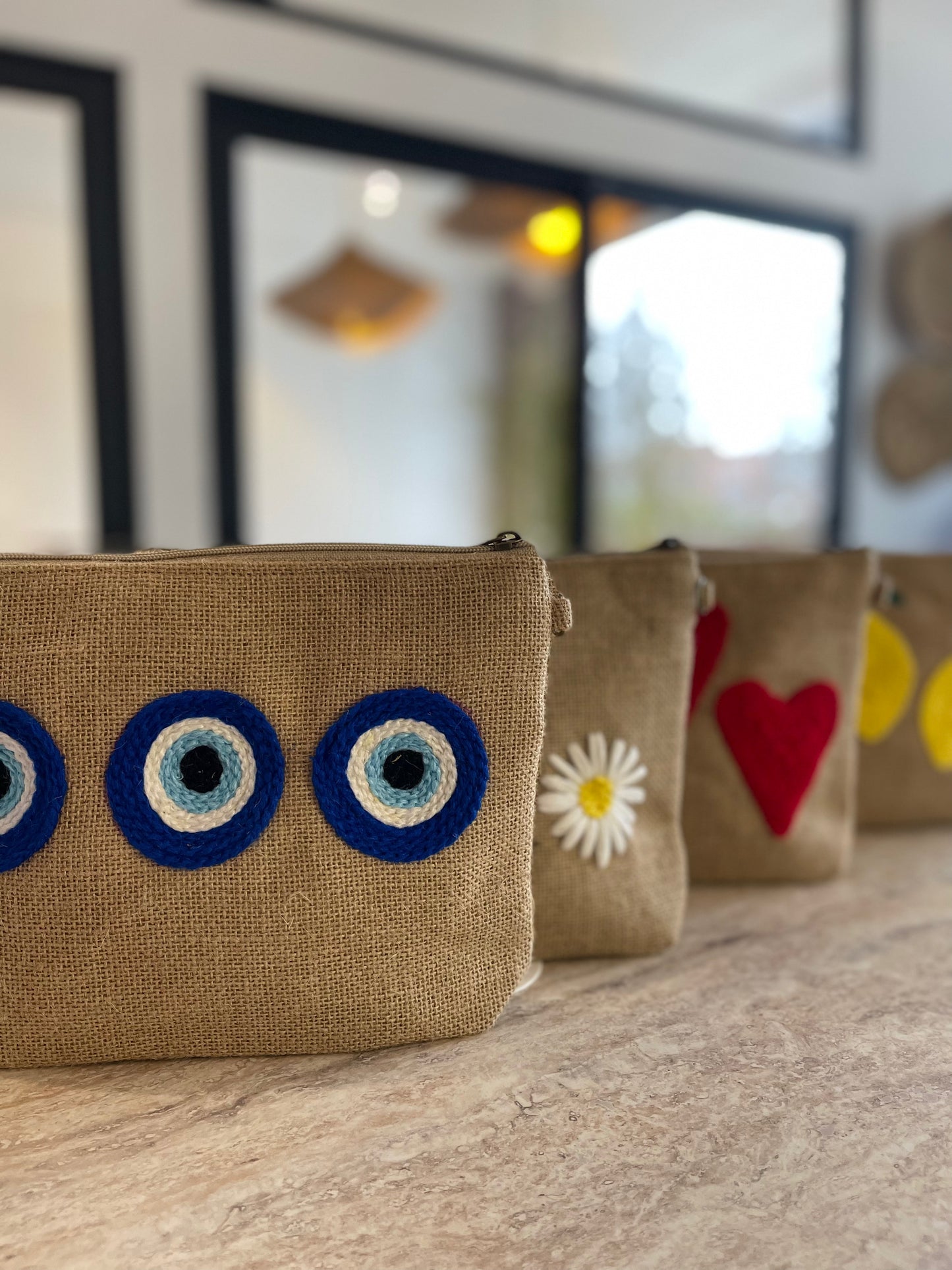 Trousse en Toile de Jute a Motifs
