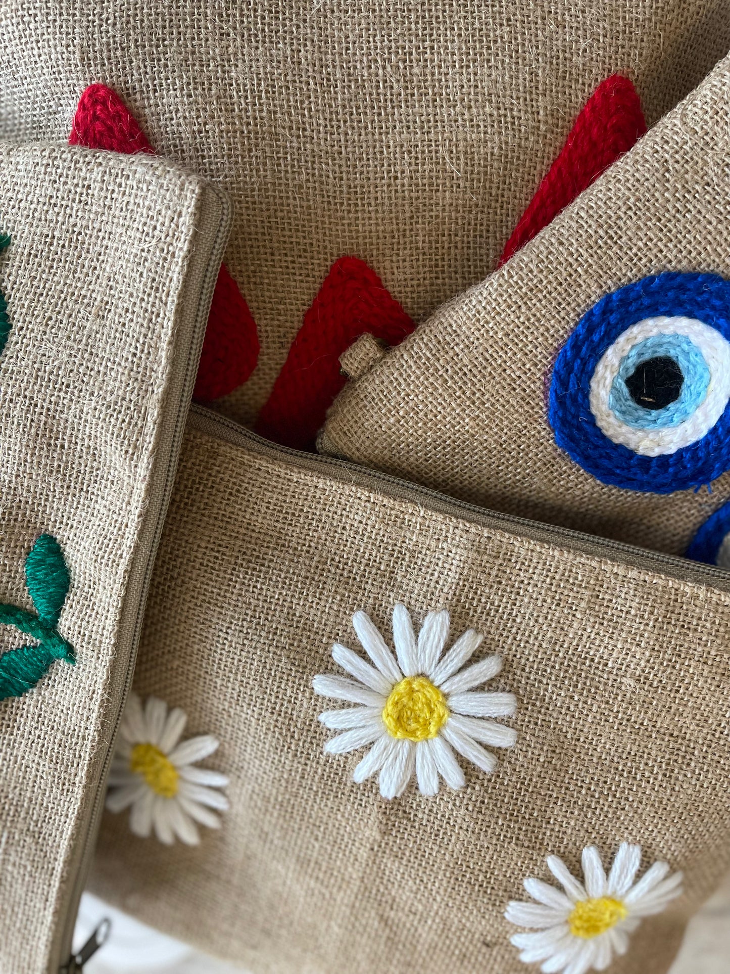 Trousse en Toile de Jute a Motifs