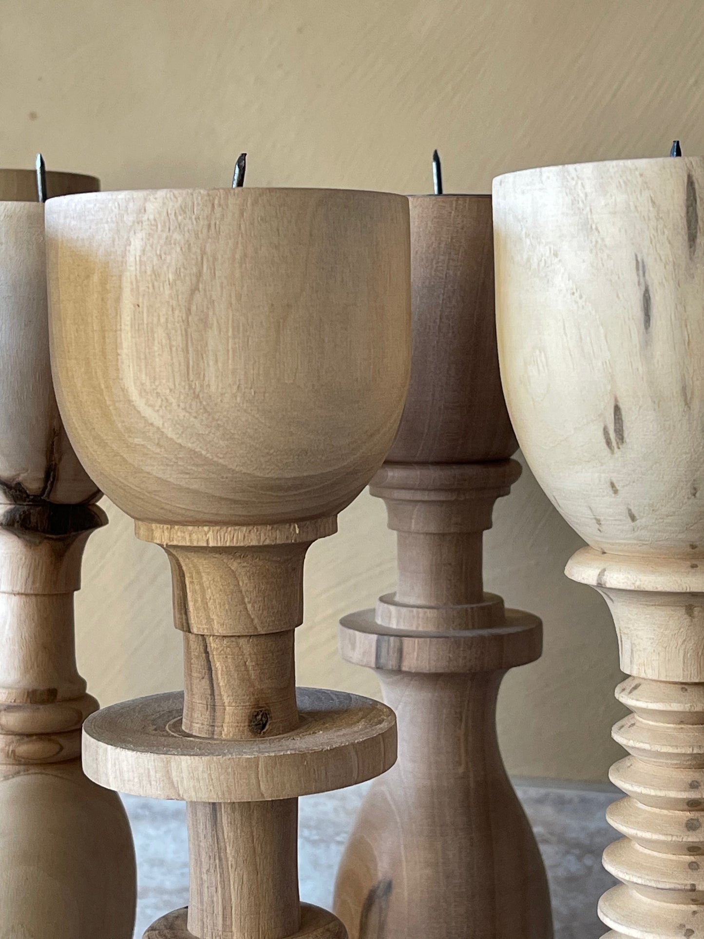 Bougeoirs en bois ASAYL