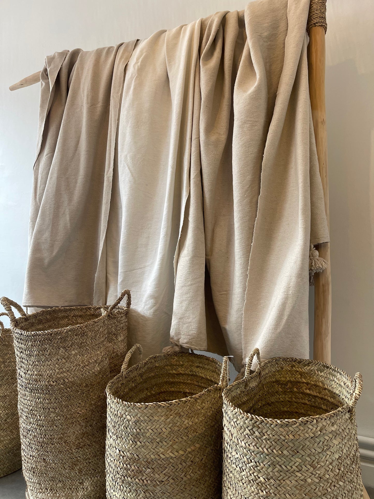 Paniers à linge Tajeft en feuille de palmier
