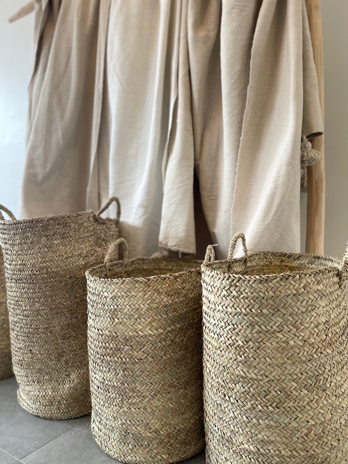 Paniers à linge Tajeft en feuille de palmier
