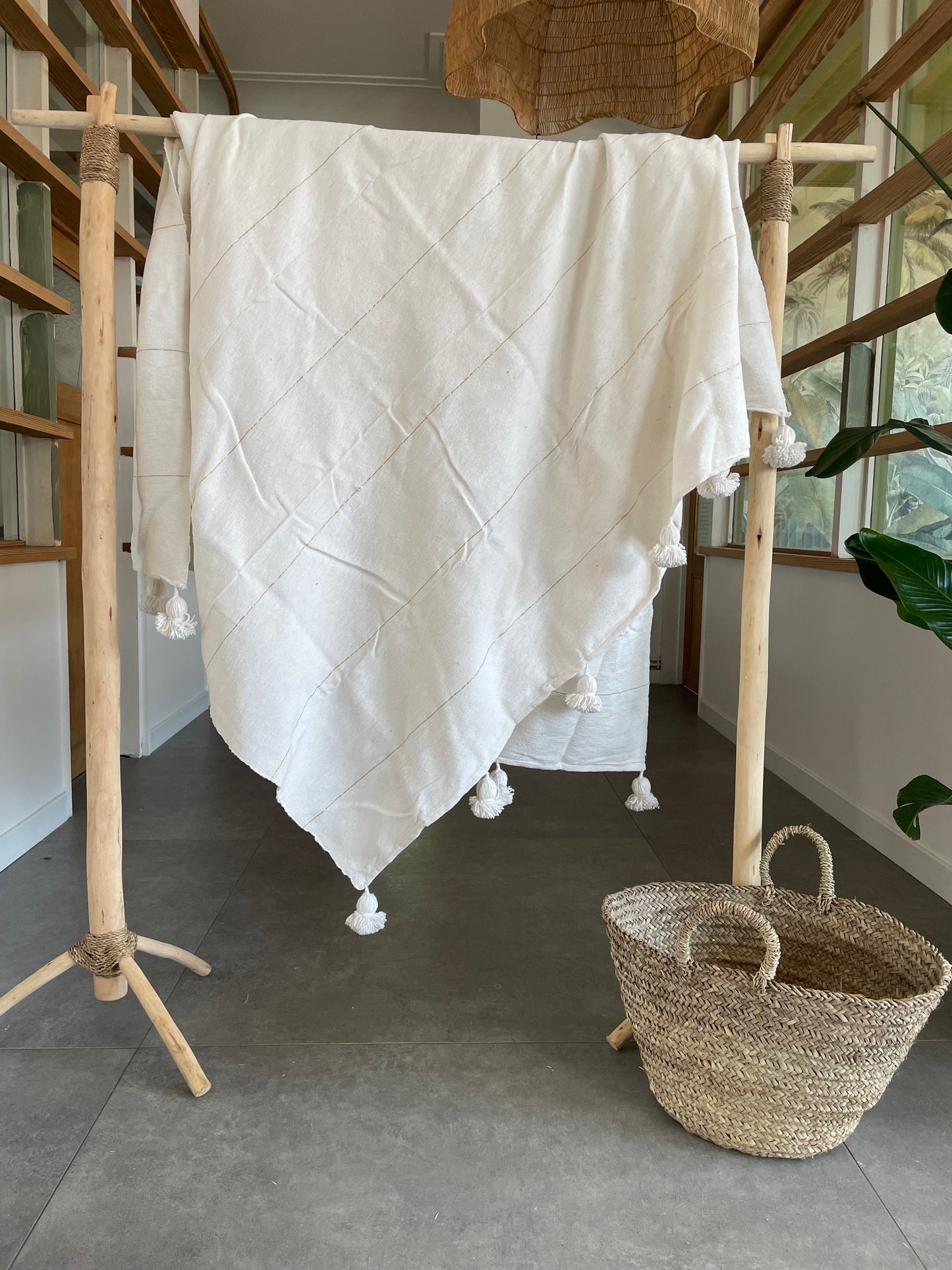Couvre lit/plaid XXL - écru liseré doré