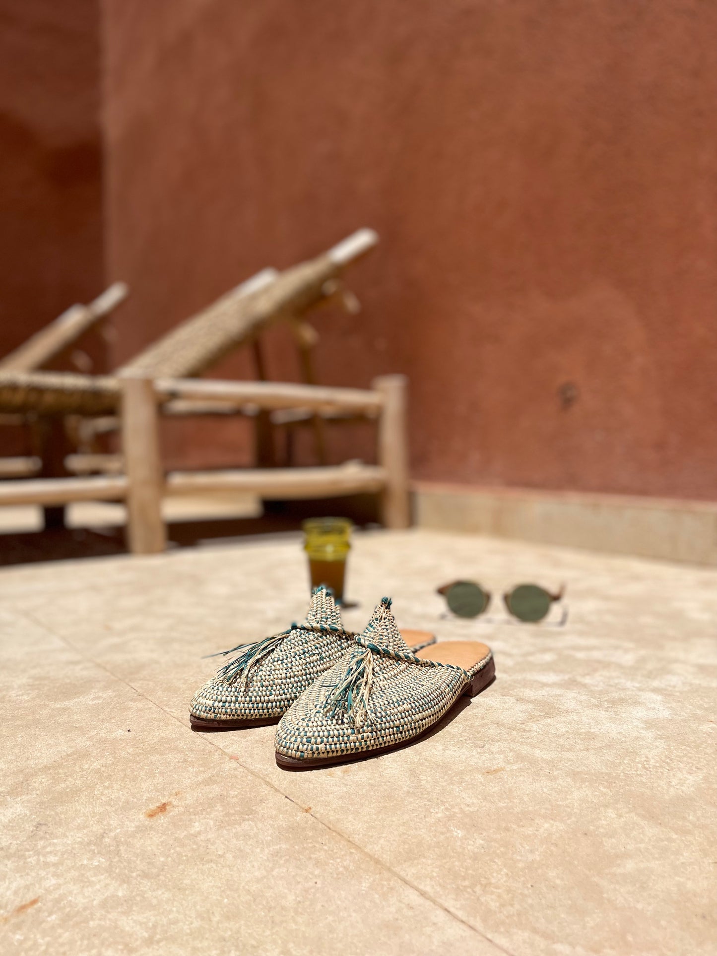 Bligha en raphia multicolores – Bleu & beige
