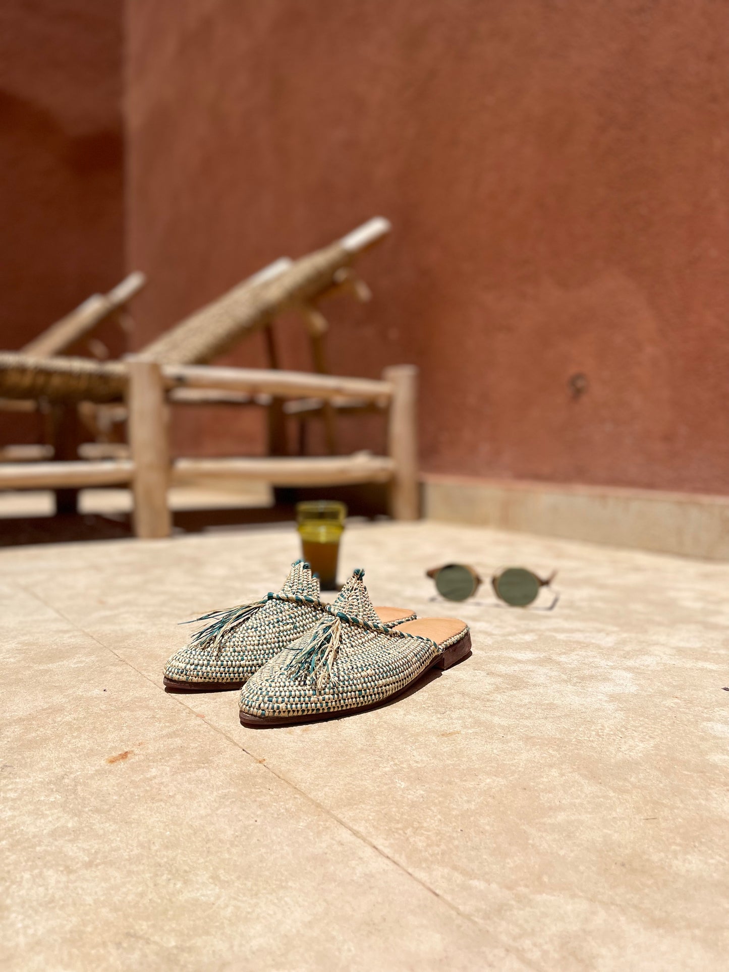 Bligha en raphia multicolores – Bleu & beige
