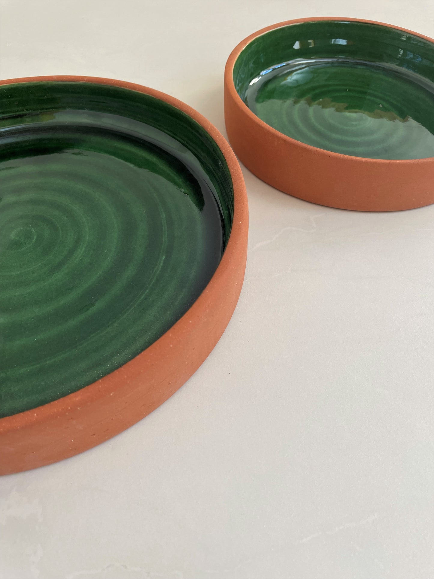 Assiette verte - Terre cuite