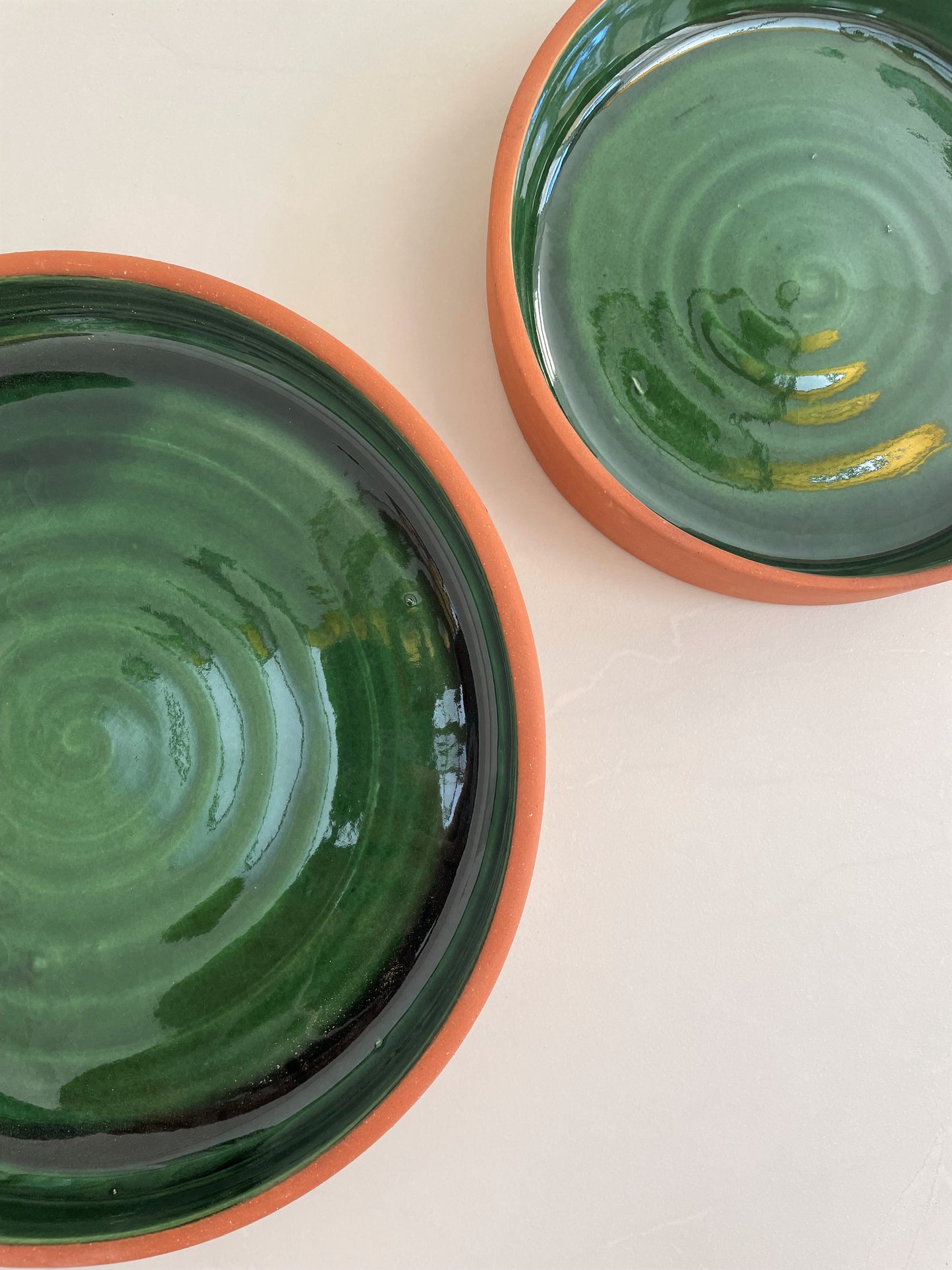 Assiette verte - Terre cuite