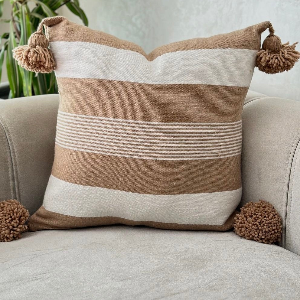 Housses de coussin avec pompons Écru & marron – 100% coton