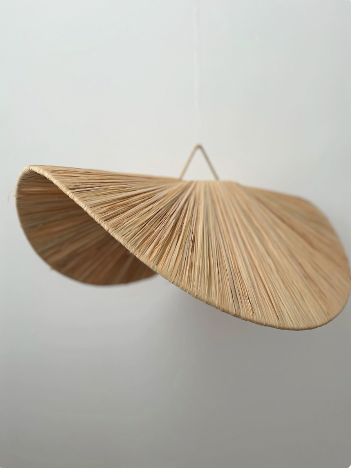 Suspension en raphia Noem