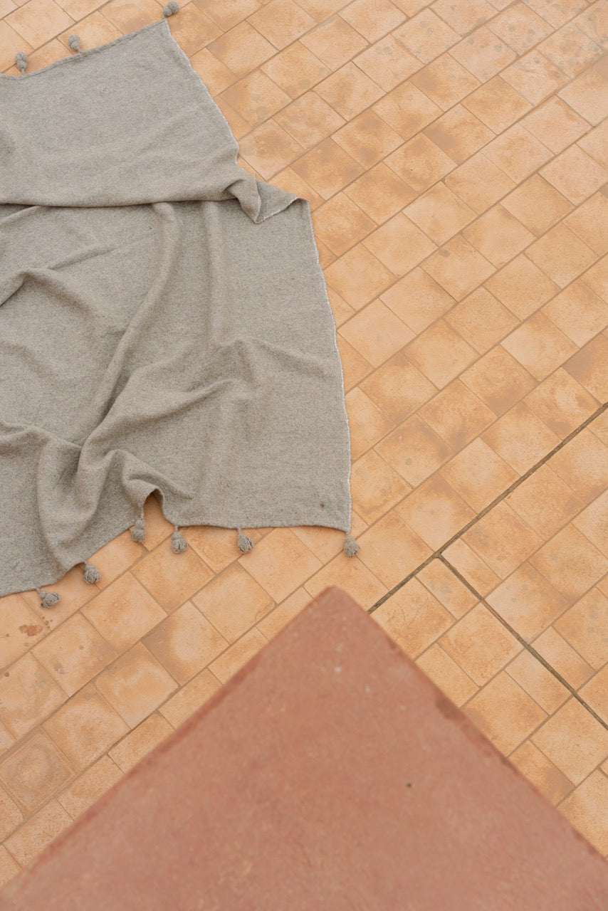 Couvre lit/Plaid Gris beige