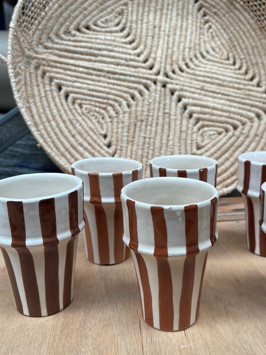 Tasse rayé marron écru