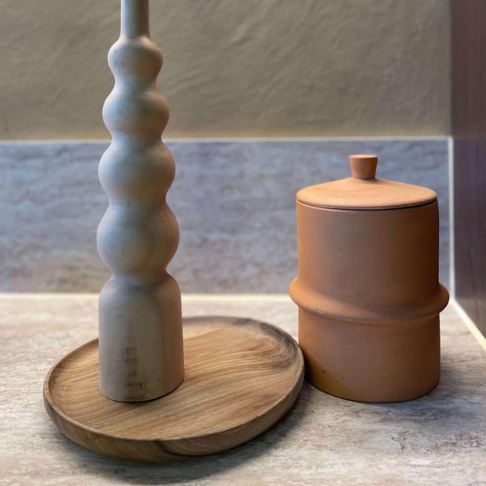 assiettes-plateaux-en-bois-de-noyer