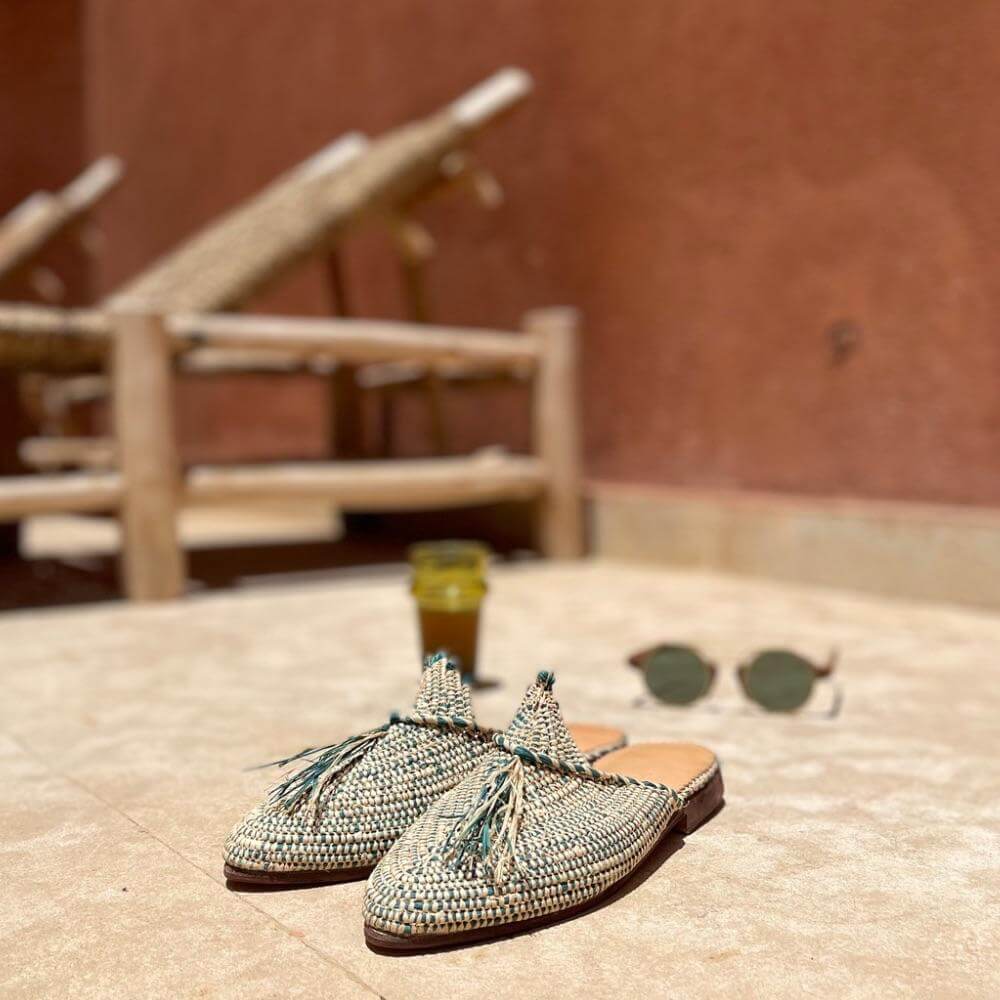 bligha-en-raphia-bleu-et-beige