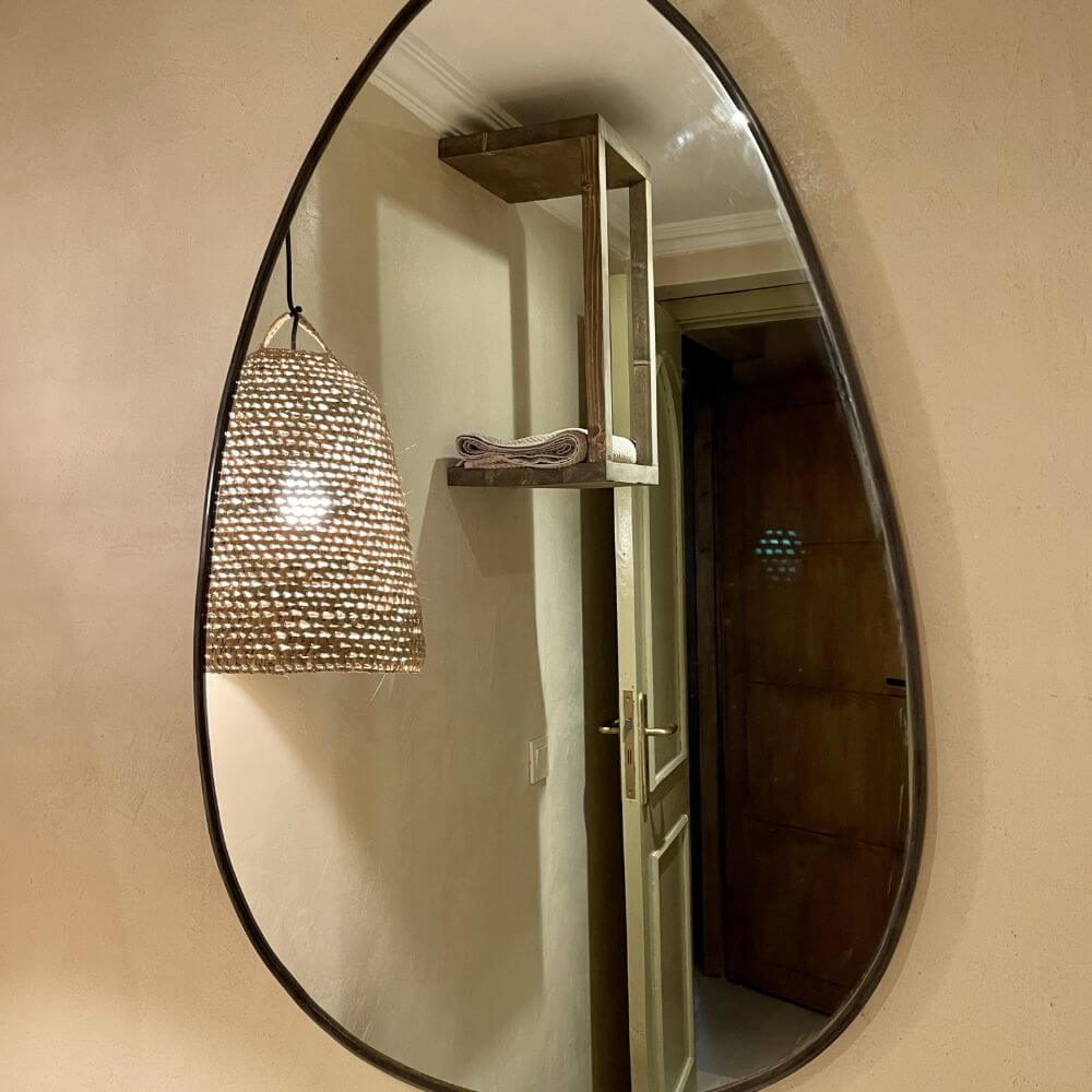 miroir-mural-forme-organique-noir
