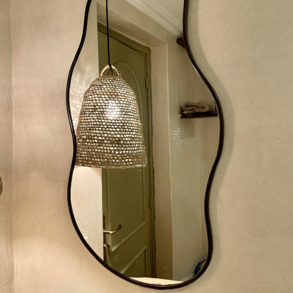 miroir-noir-irregulier-style-artisanal