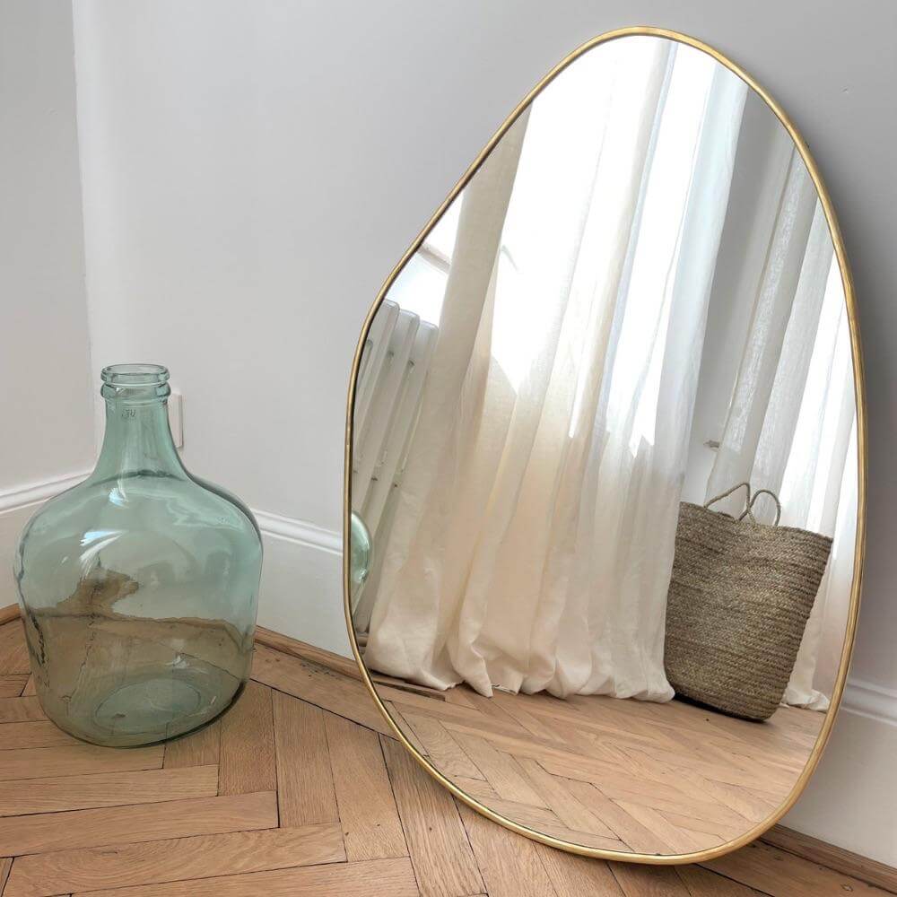 miroir-organique-dore-artisanat